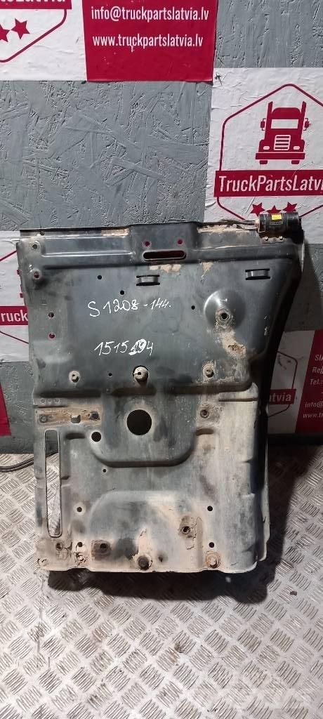 Scania 94 D.   1515194 Førerhus og Interiør