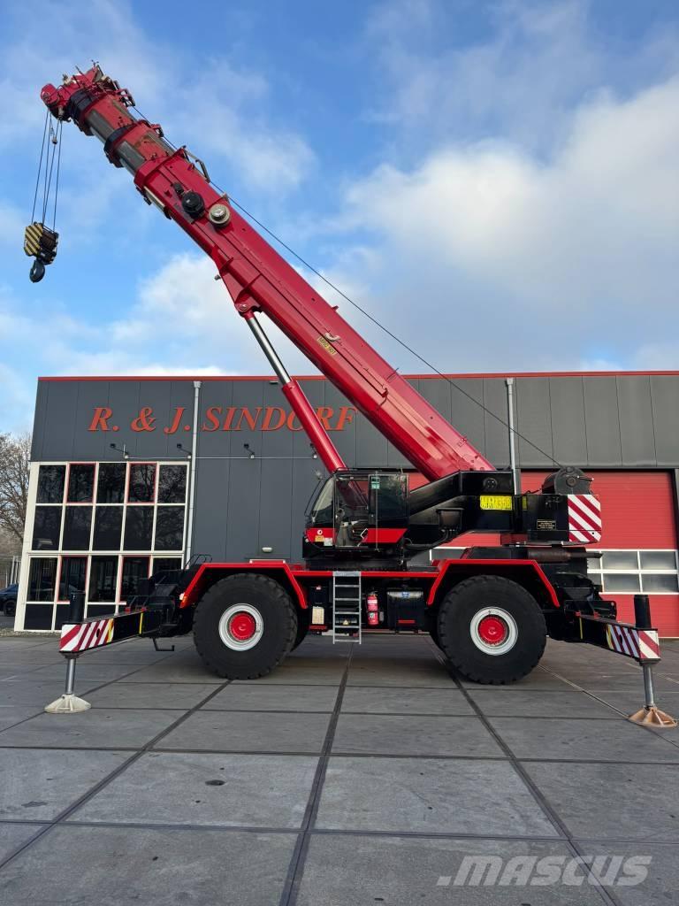 Terex RT 100 Røff terreng kraner