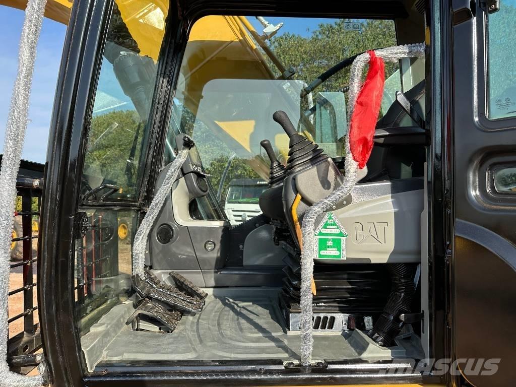 CAT 320 D L Beltegraver