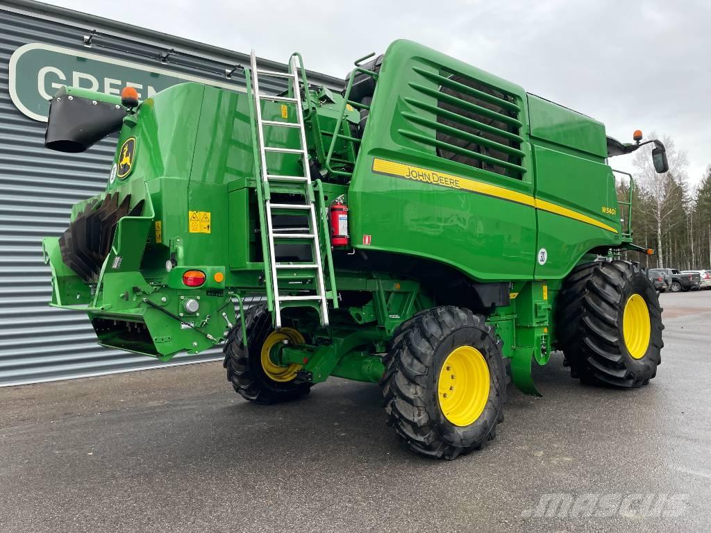 John Deere W 540 Skurtreskere