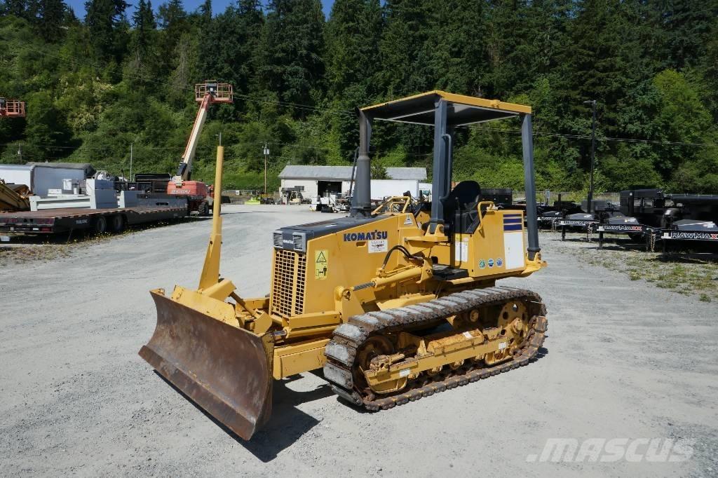 Komatsu D21A-8 Dozere Beltegående