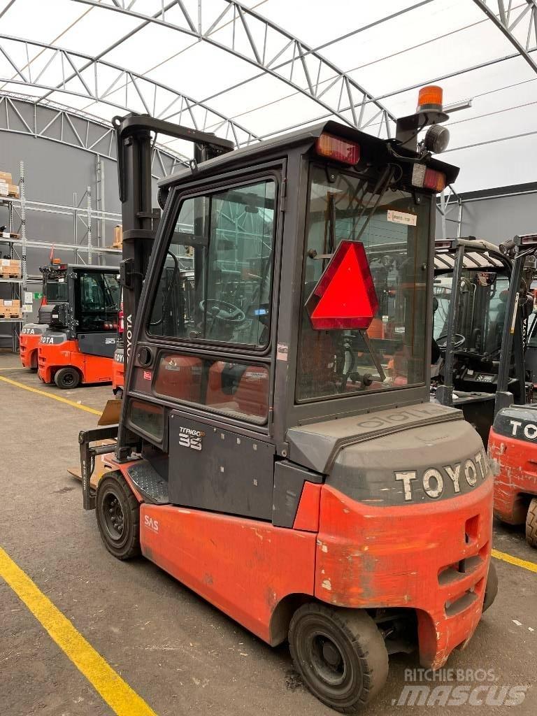 Toyota 8FBMT35 Elektriske trucker