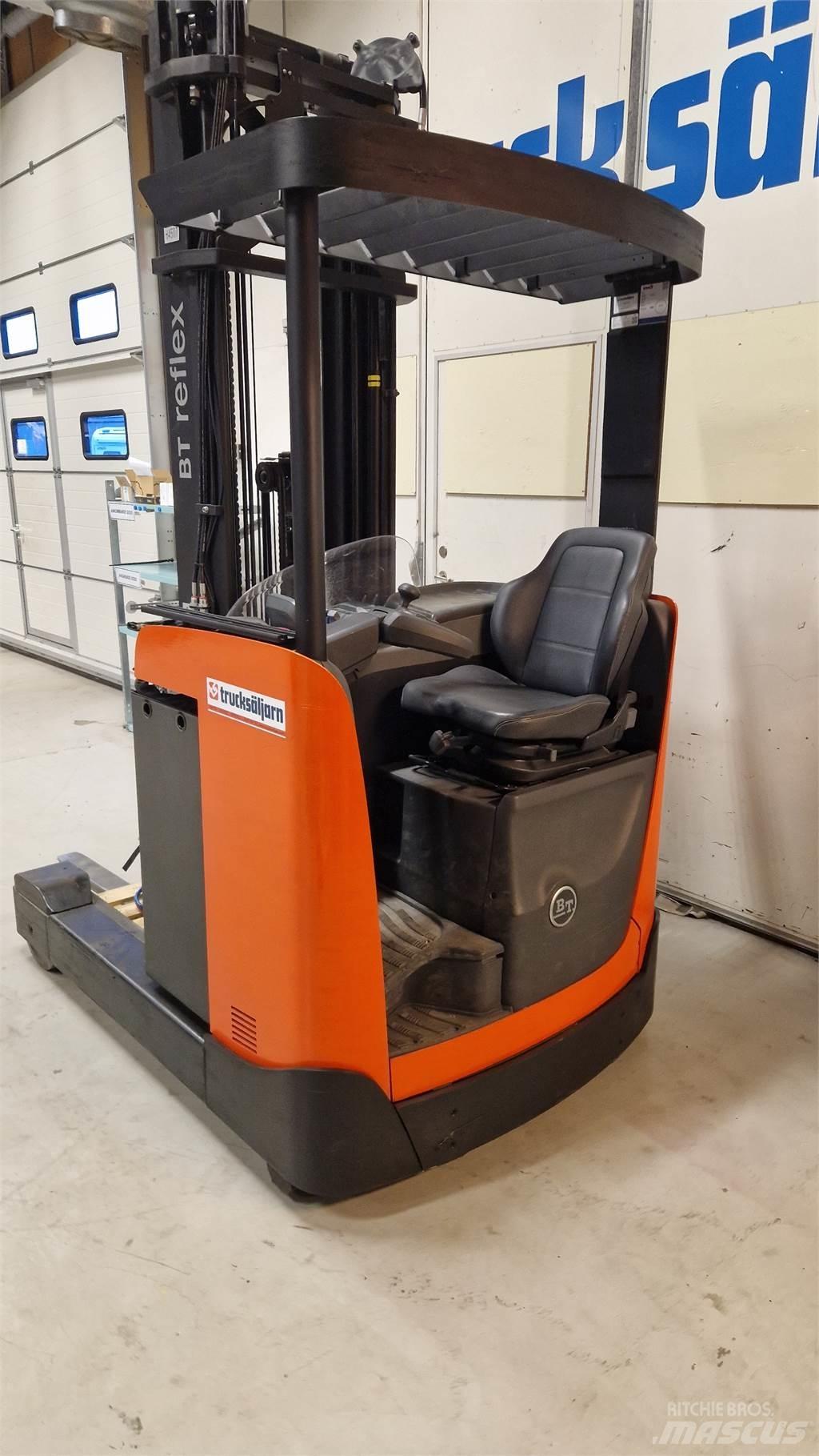 BT RRE160B Skyvemasttruck
