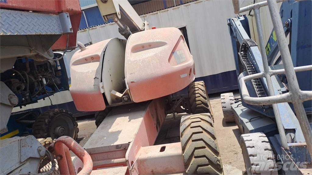 JLG 460SJ Teleskop bomlifter