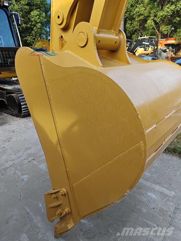 CAT 320D2L Beltegraver