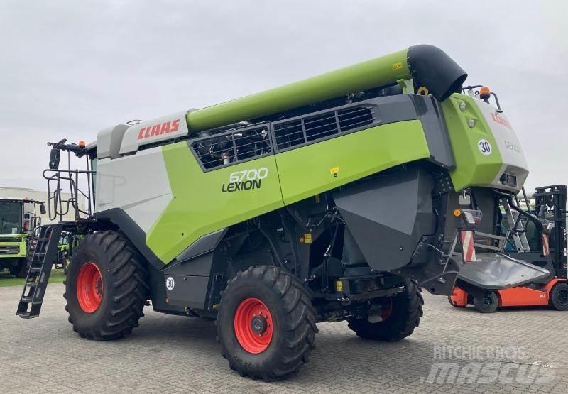 CLAAS LEXION 6700 Skurtreskere