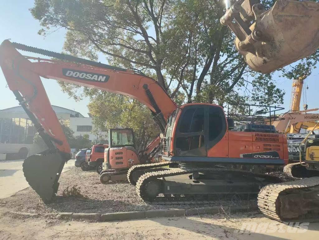 Doosan DX 300 LC Beltegraver
