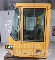 Volvo L 180 E Cab Førerhus og Interiør