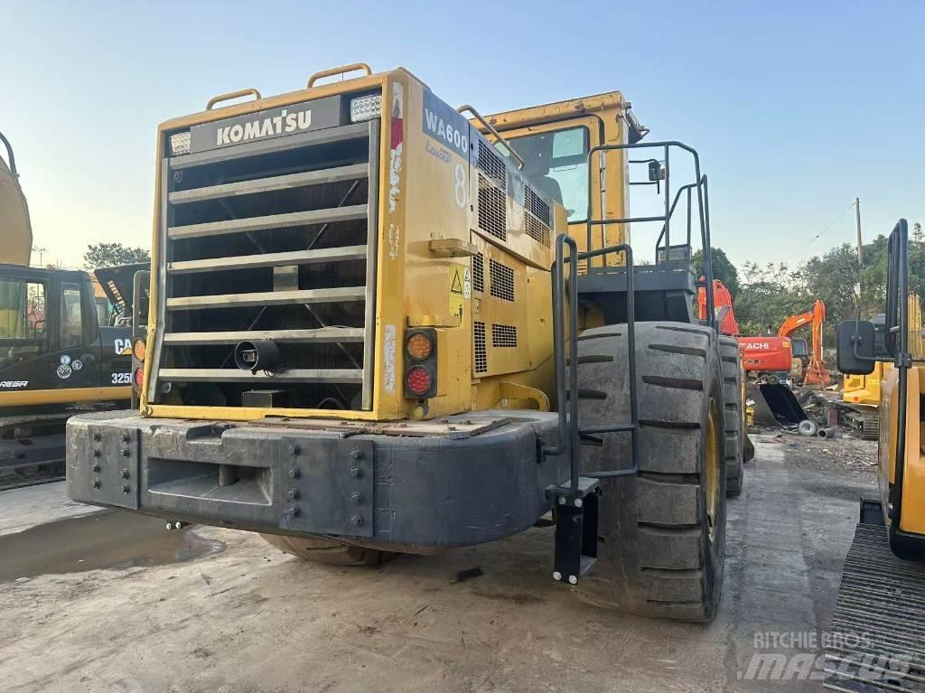 Komatsu WA 600 Hjullastere