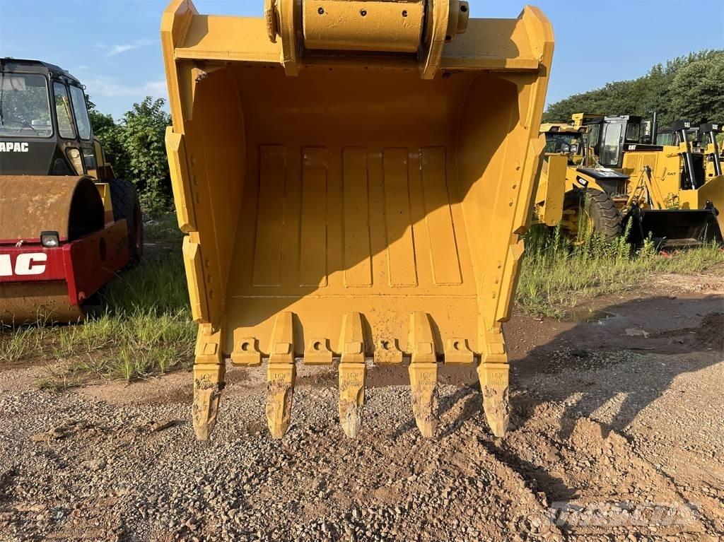 CAT 330 D Beltegraver