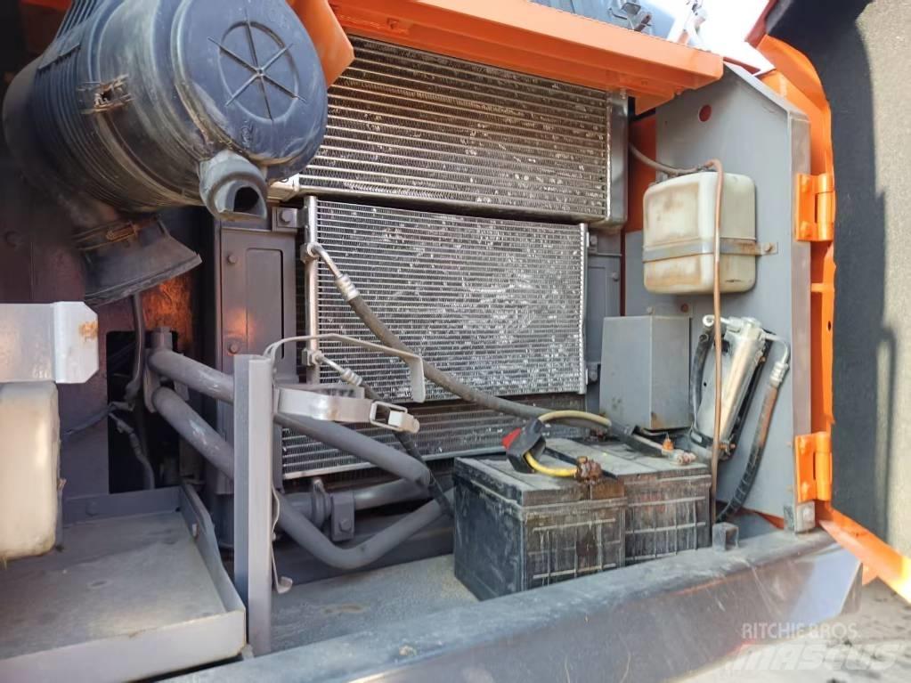 Hitachi ZX160 Beltegraver