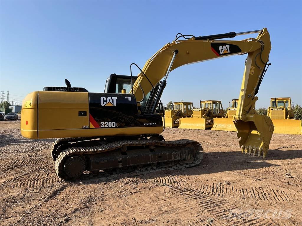 CAT 320D Beltegraver