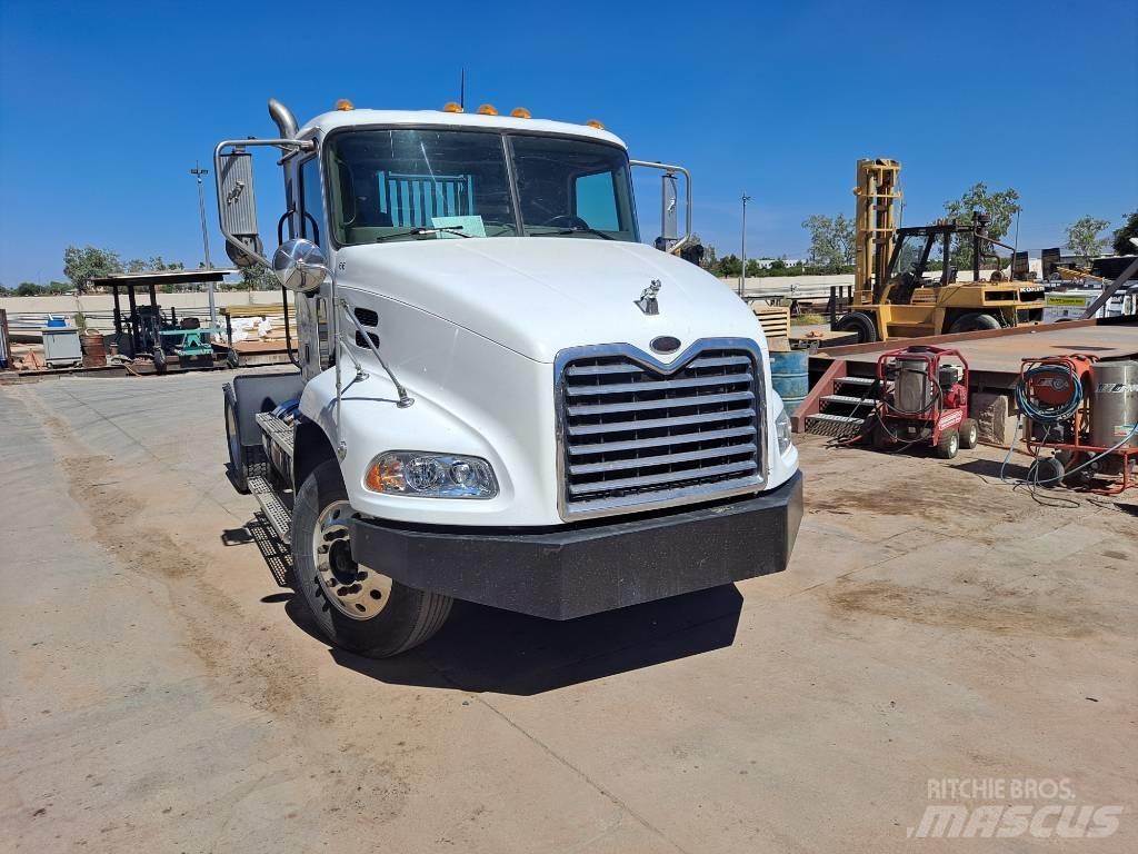 Mack CX612 Trekkvogner