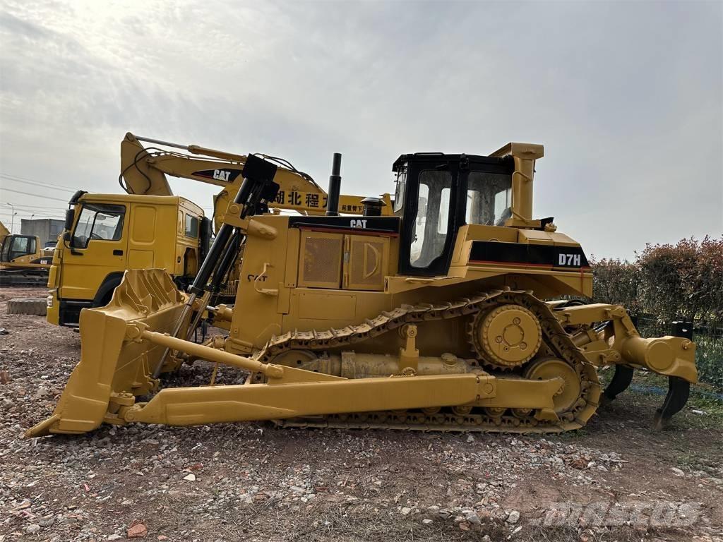 CAT D 7 H Dozere Beltegående