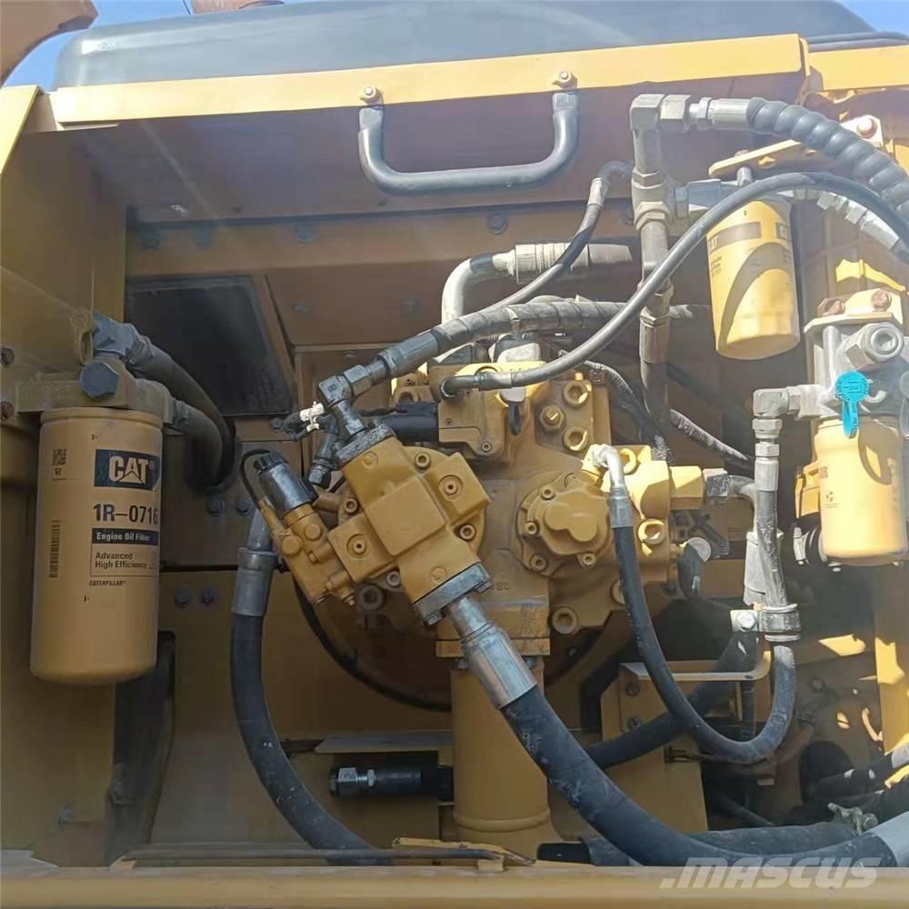 CAT 336D Beltegraver