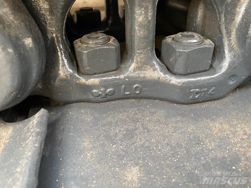 Komatsu PC210LC-8M0 Beltegraver