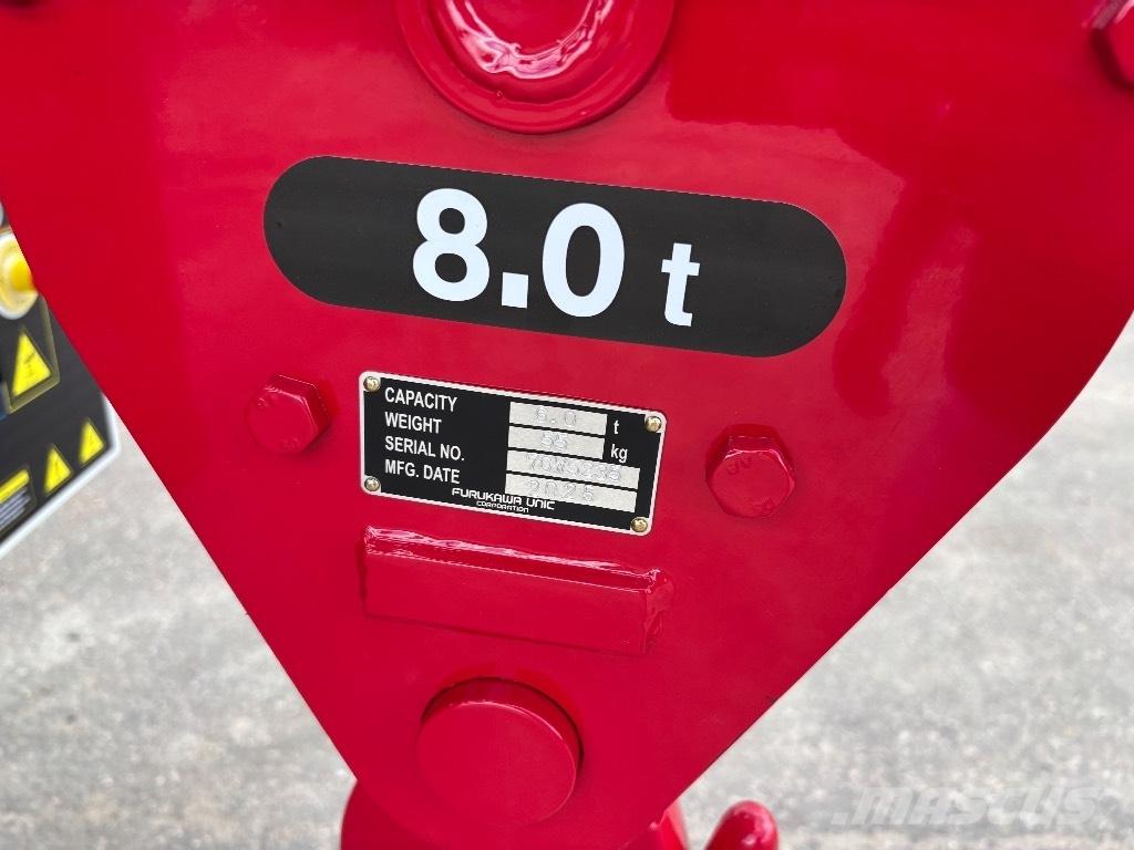 Unic URW 806 Røff terreng kraner