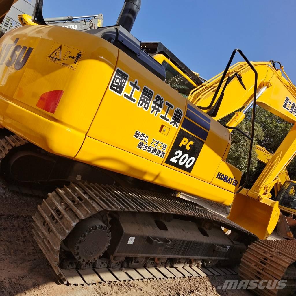 Komatsu PC 200-8 Beltegraver