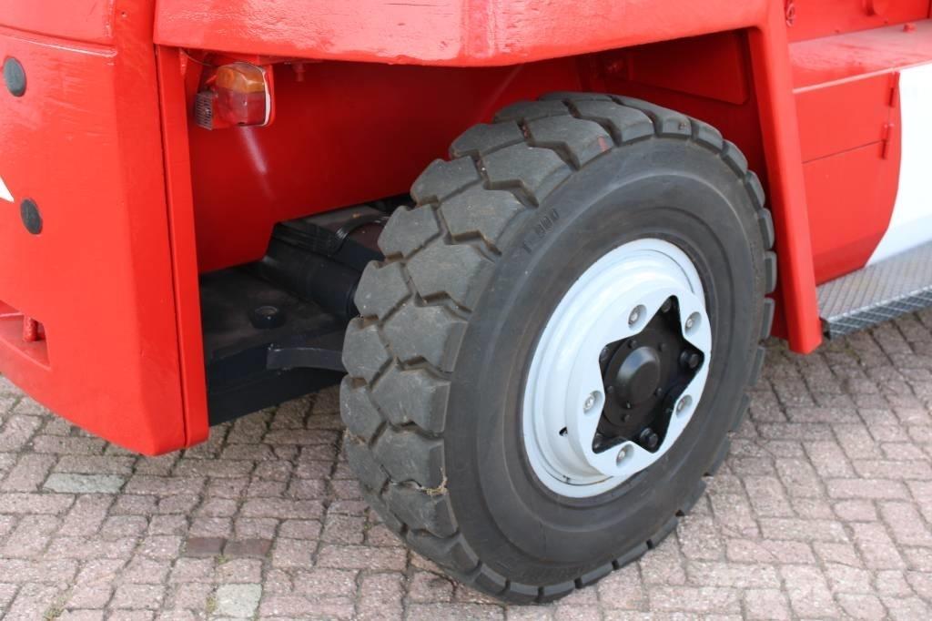 Kalmar DCD 150-12 Diesel Trucker