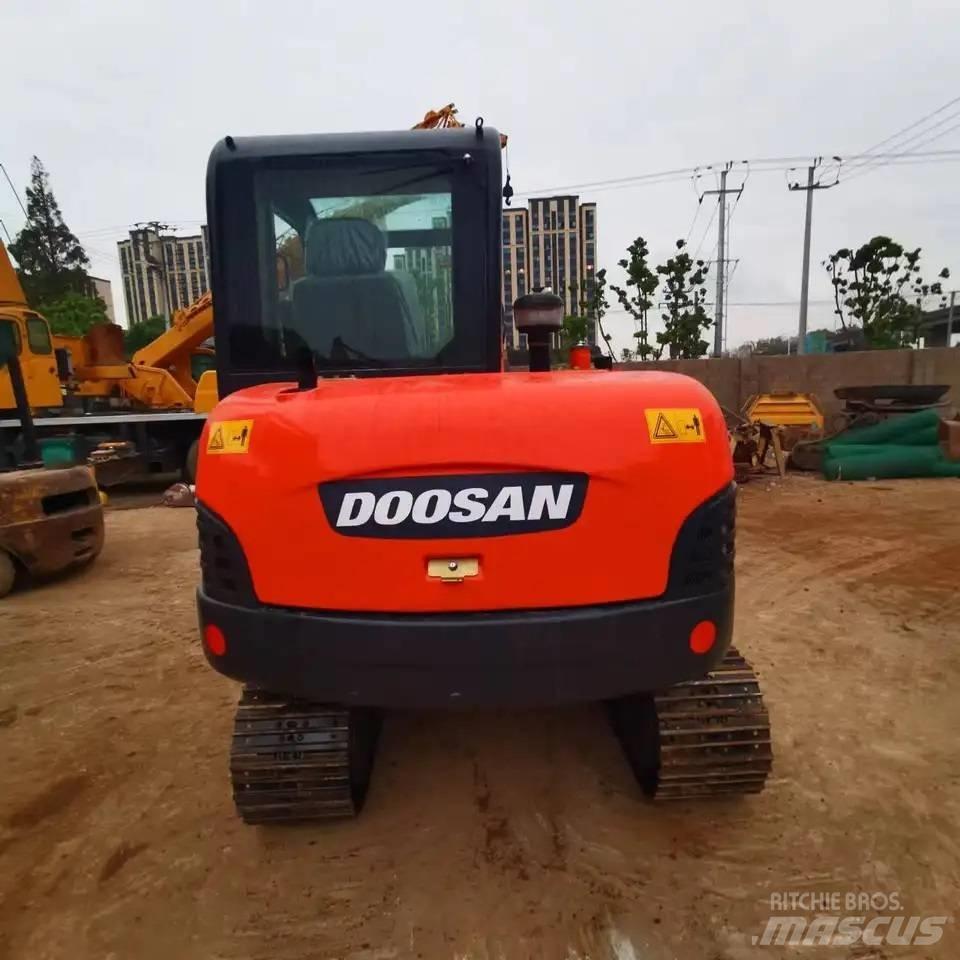 Doosan DH60-7 Beltegraver