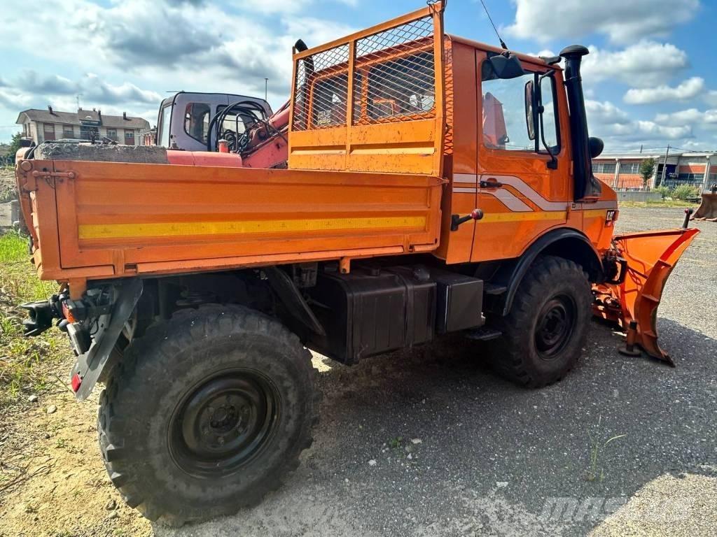 Mercedes-Benz unimog Skapbiler