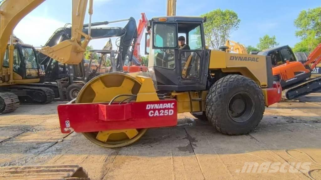 Dynapac CA 25 D Valsetog