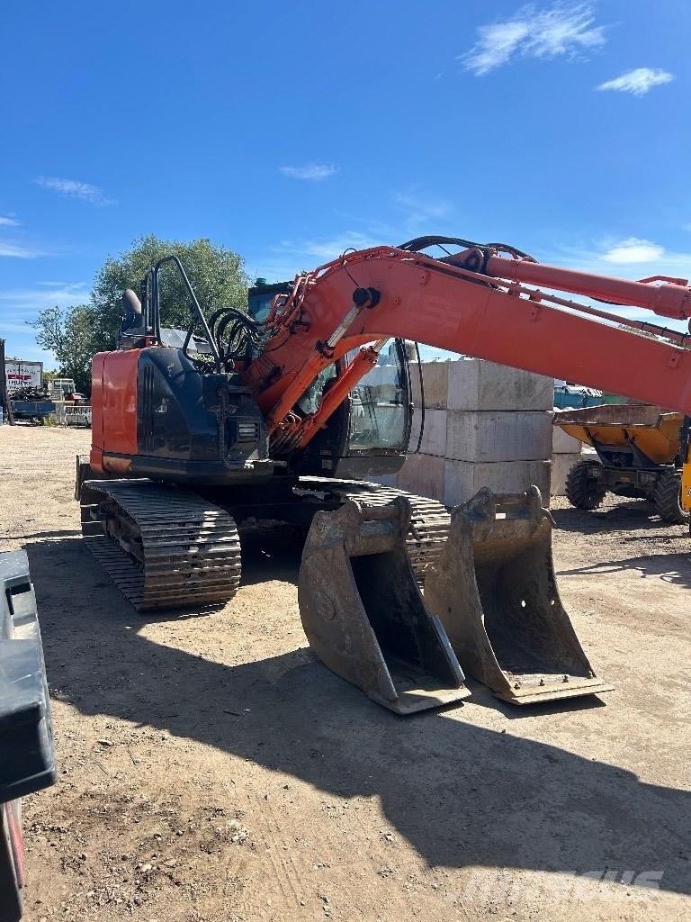 Hitachi ZX 135 US-6 Beltegraver