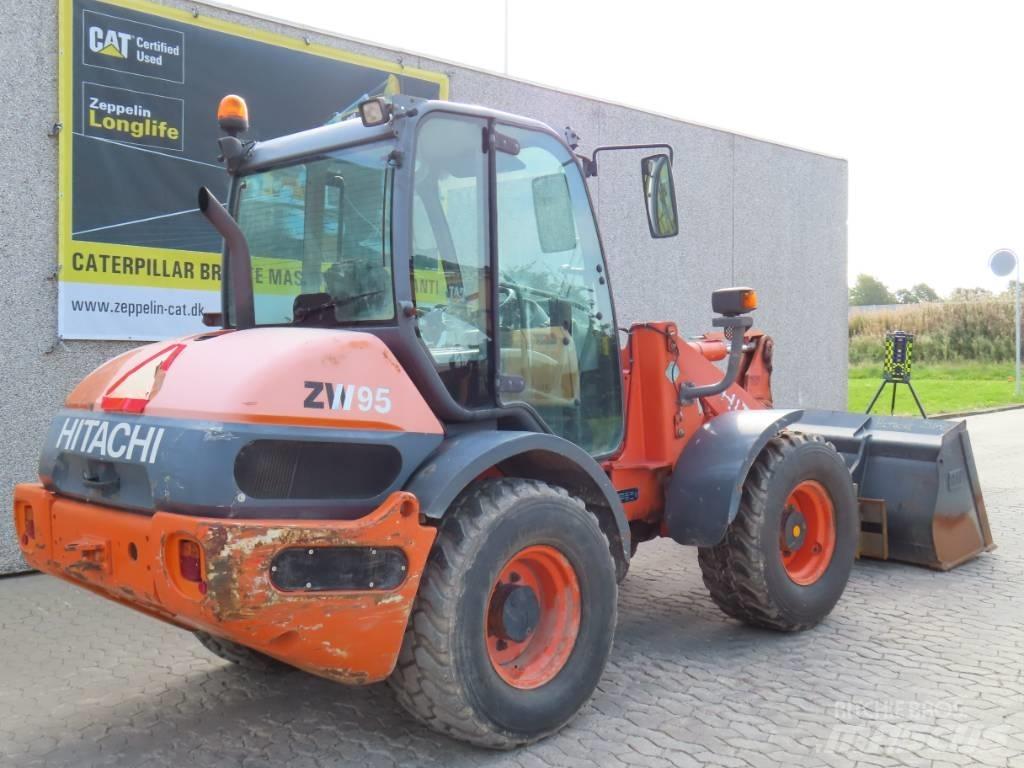 Hitachi ZX 95 Hjullastere