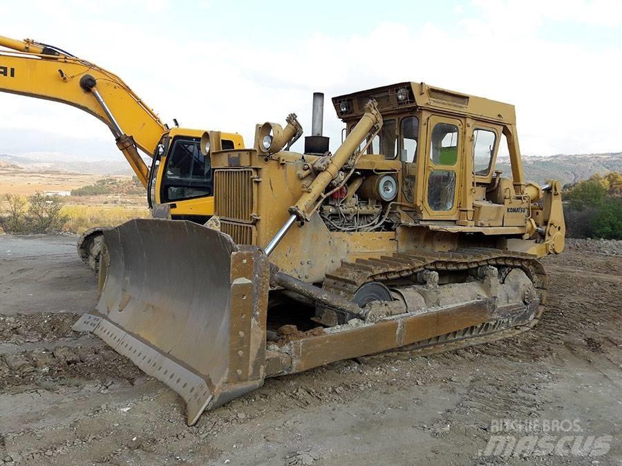 Komatsu D 155 A-1 Dozere Beltegående