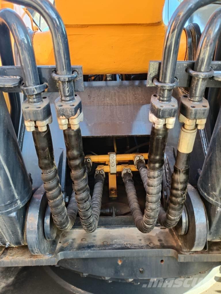 Hyundai R220LC-9S Beltegraver