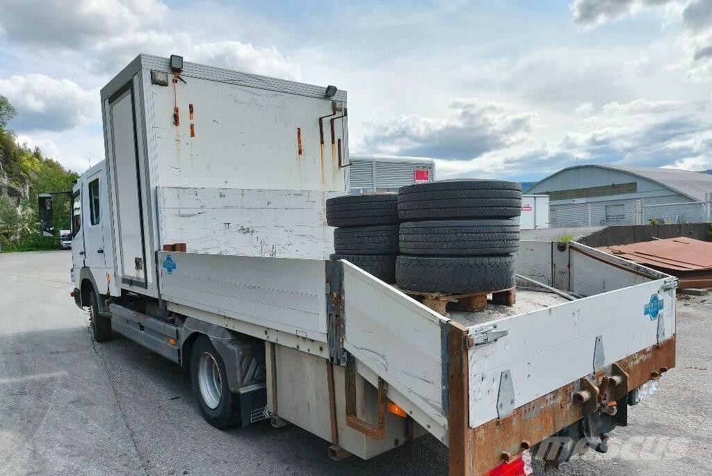 Mercedes-Benz 1018 Skapbiler