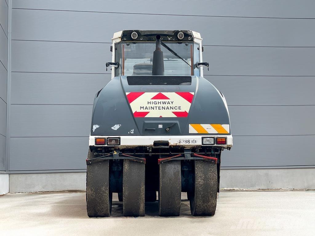 Bomag BW 24 RH Gummihjulsvalser