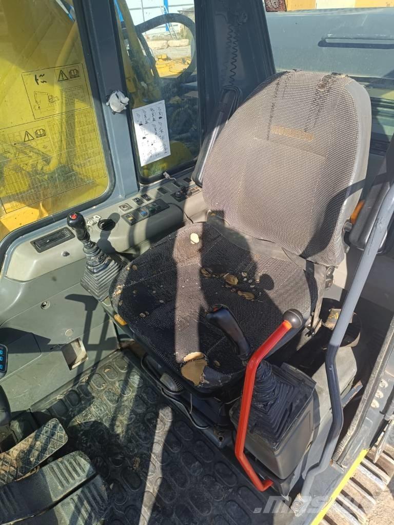 Komatsu PC 240 NLC Beltegraver