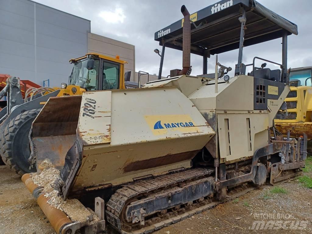 Titan 7820 Asfaltutleggere