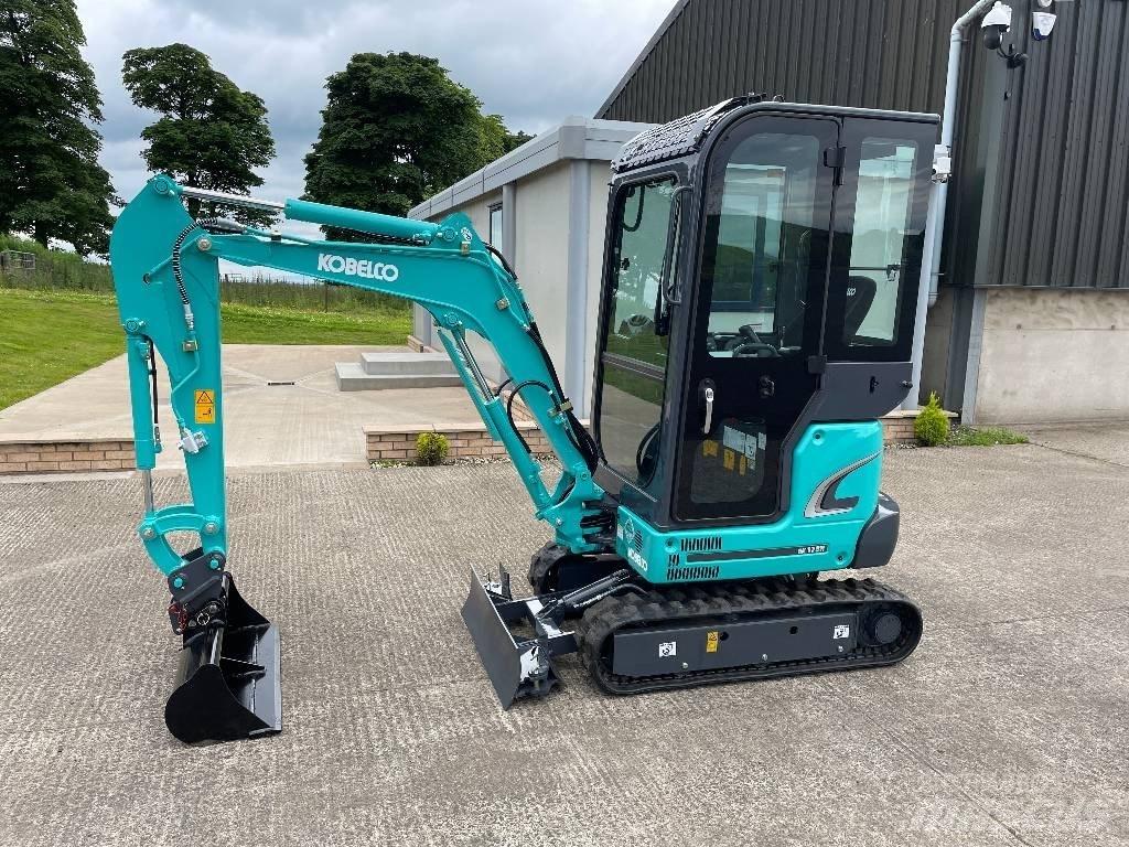 Kobelco SK17SR-3E Minigravere <7t