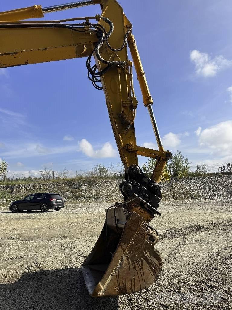 Komatsu PC 228 US-3 Beltegraver