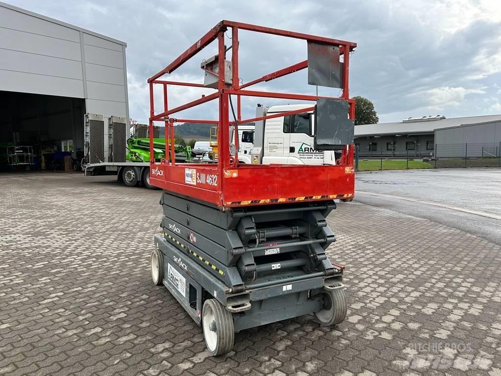 SkyJack SJ III 4632 Sakselifter