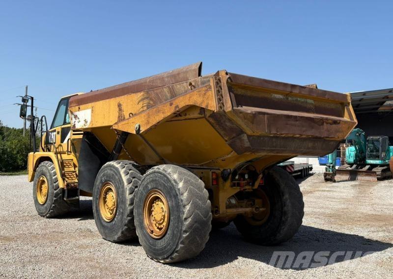 CAT 730 Rammestyrte Dumpere