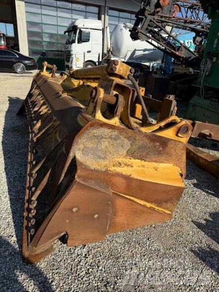 CAT D8T Dozere Beltegående