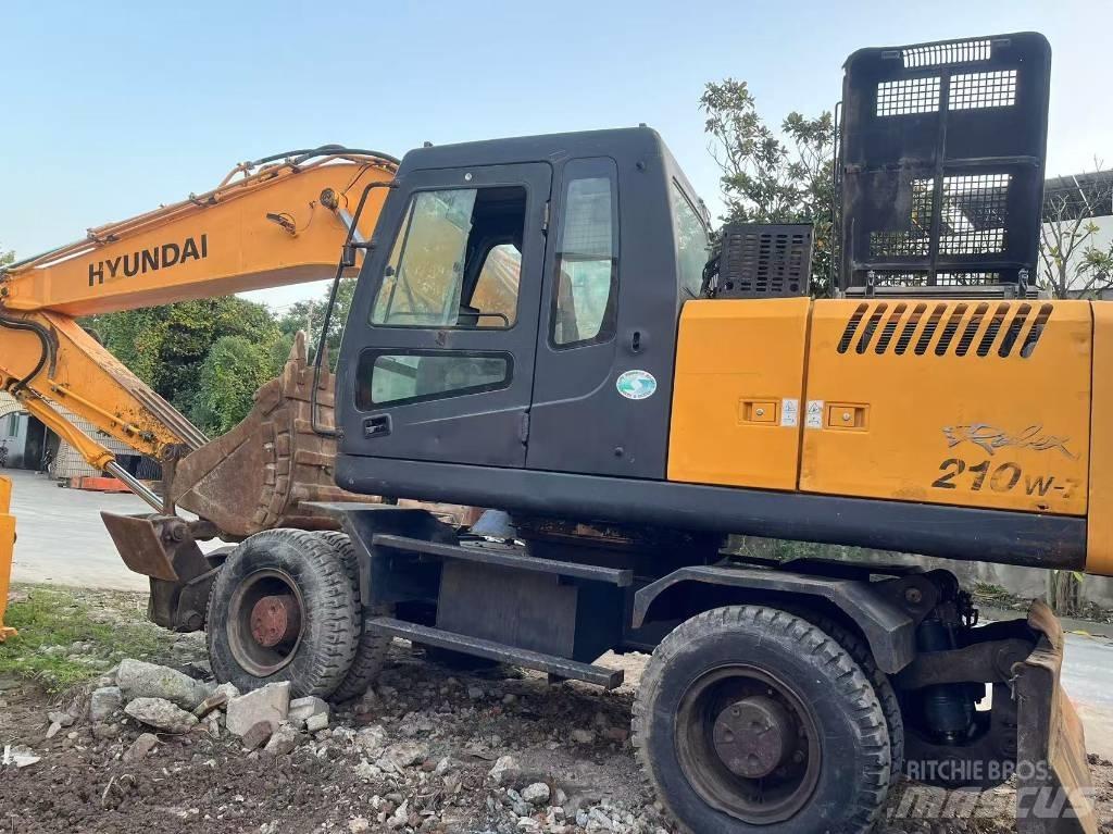 Hyundai R210W-7 Hjulgravere