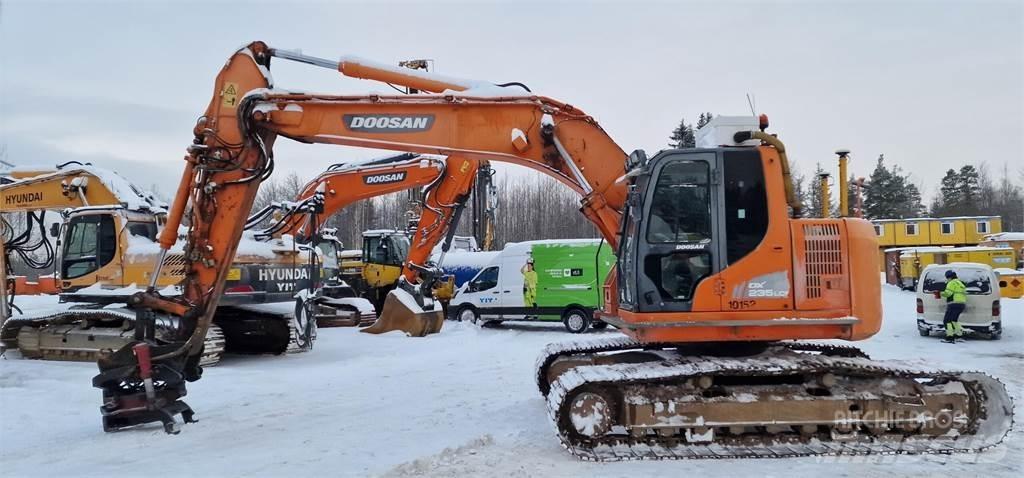 Doosan DX235LCR Beltegraver