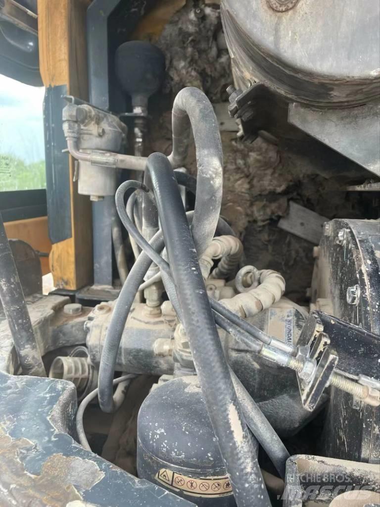 Hyundai 60 W VS Beltegraver