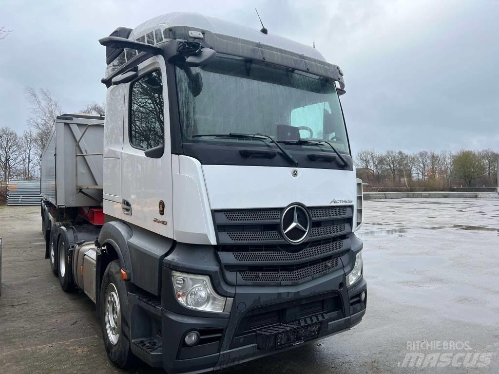 Mercedes-Benz 2548 Trekkvogner