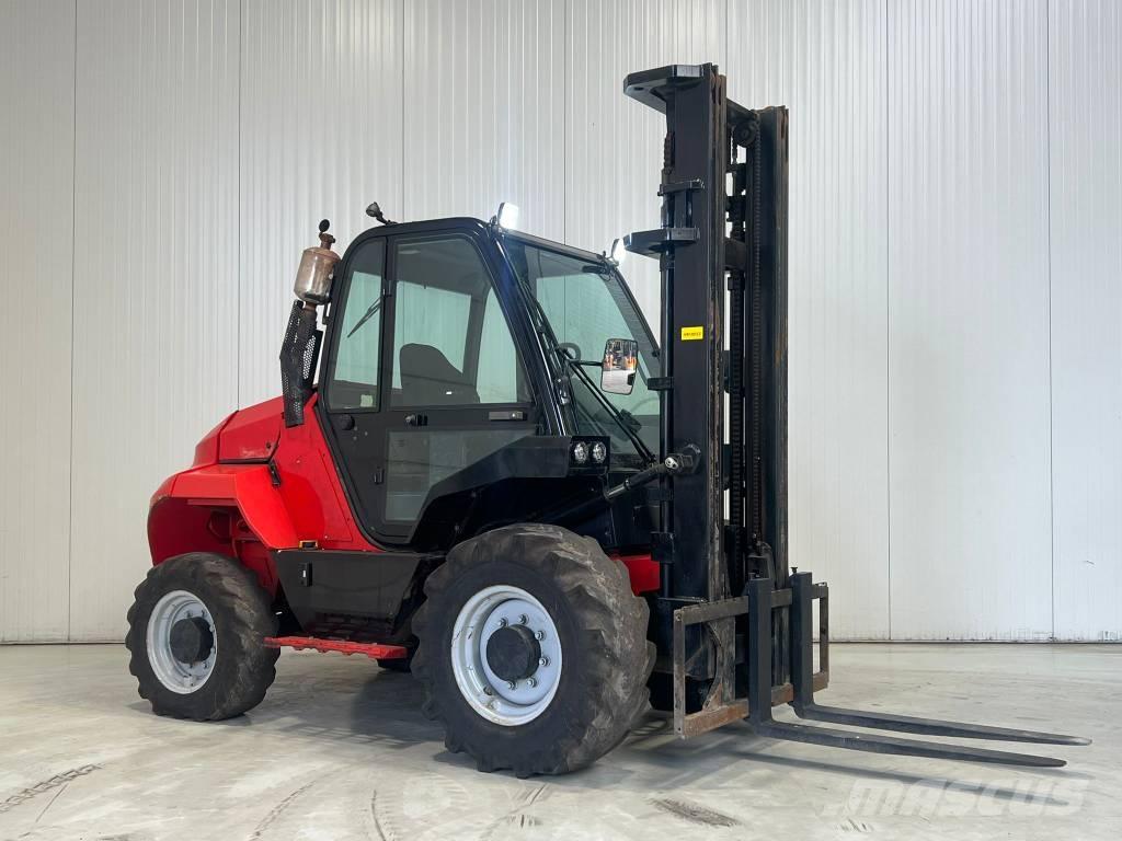 Manitou M30-4 Terrenggående gaffeltruck