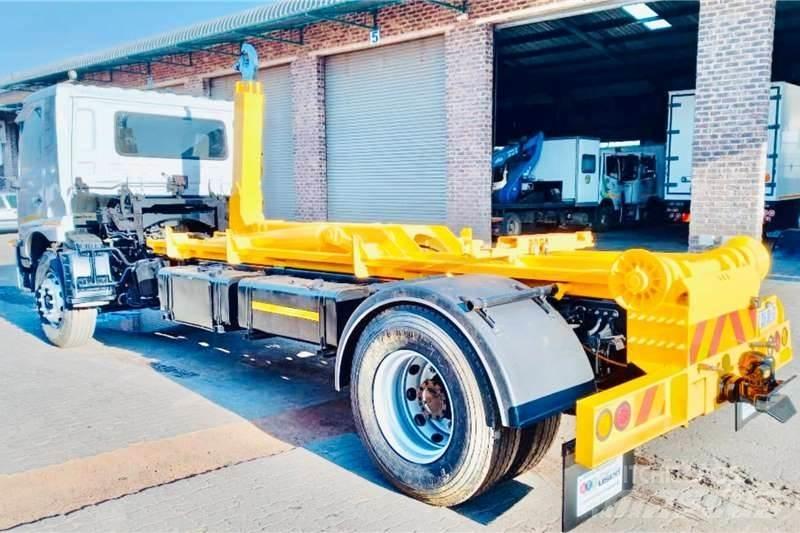 UD PKE 250 Andre lastebiler