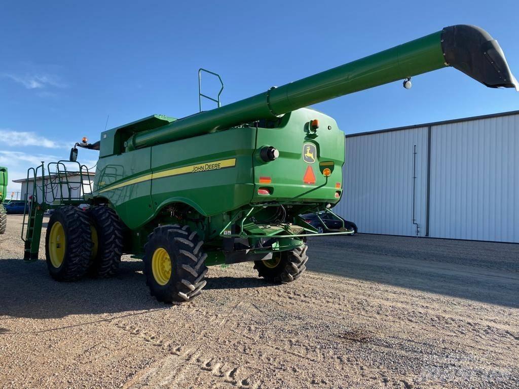 John Deere S 680 Skurtreskere