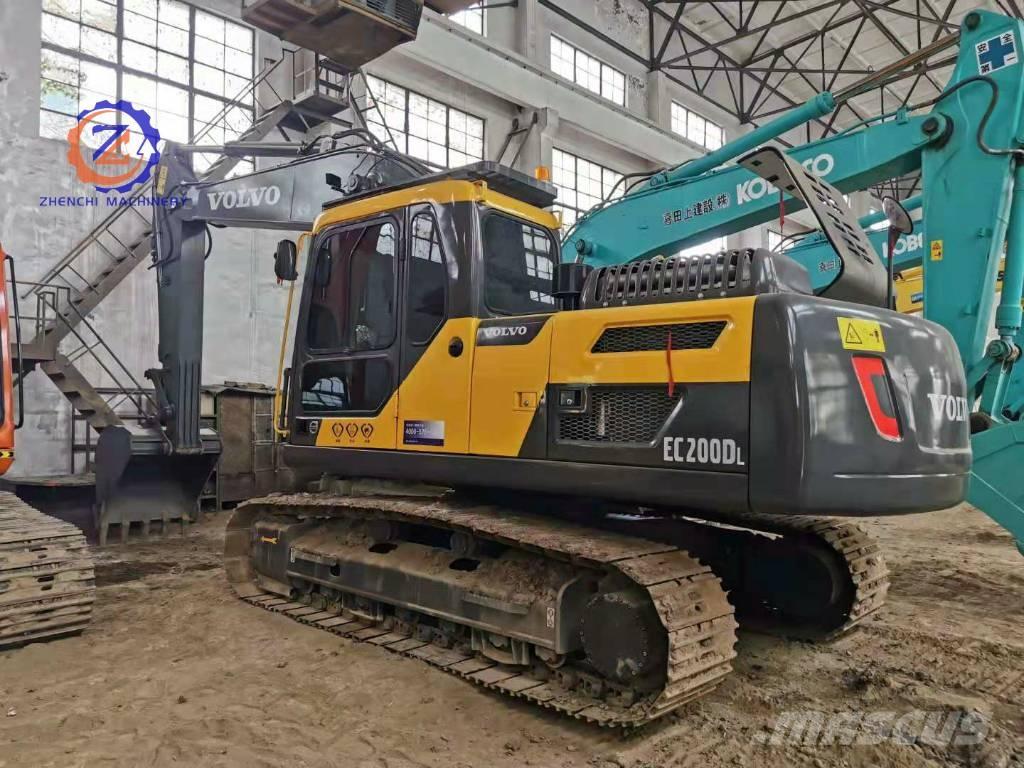 Volvo EC 200 D Beltegraver