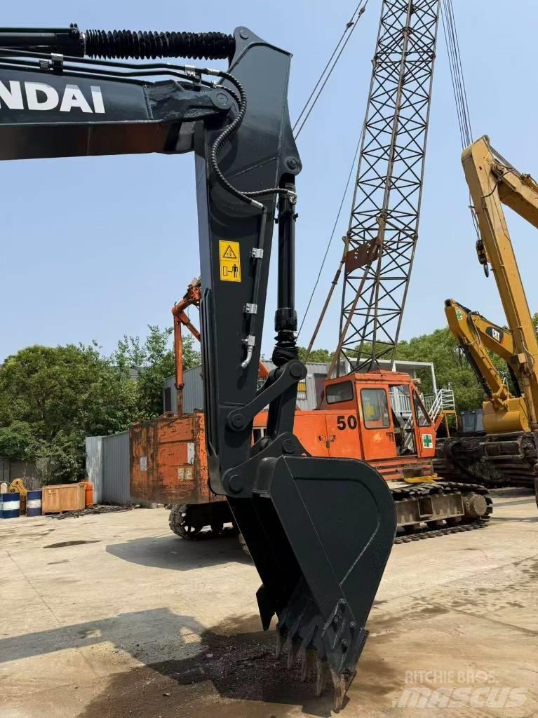 Hyundai R220LC-9S Midigravere 7 - 12t