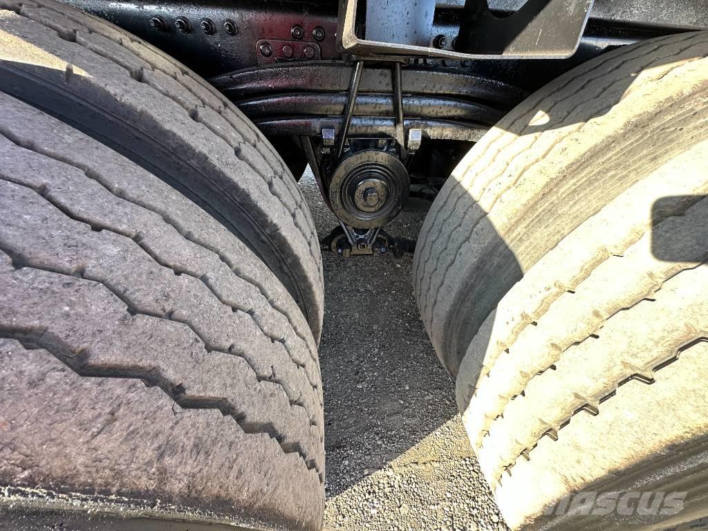 Mack LR 613 Renovasjonsbil