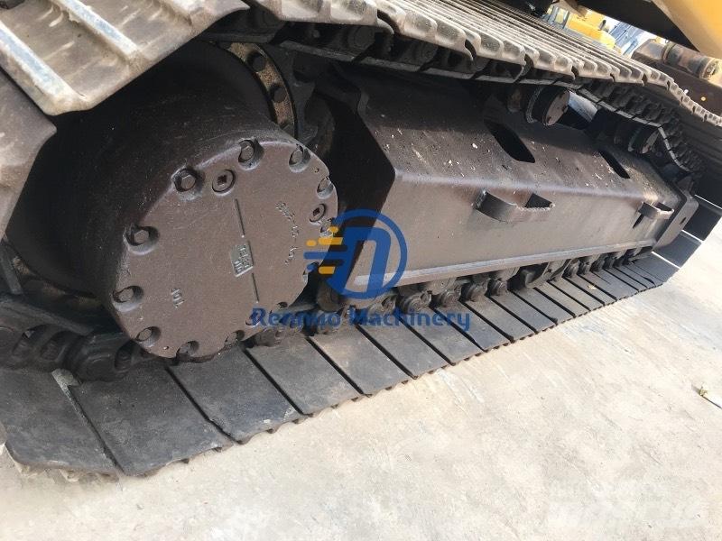 Komatsu PC200-7 Beltegraver